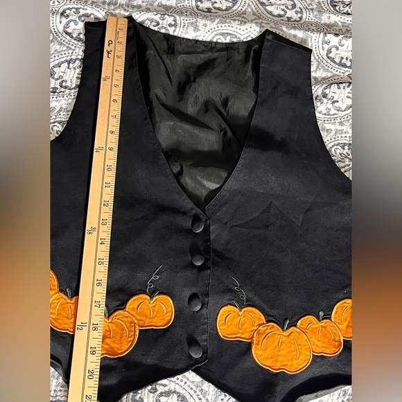 Black Silk Vest with Orange Pumpkin Embroidery Medium - Picture 6 of 7
